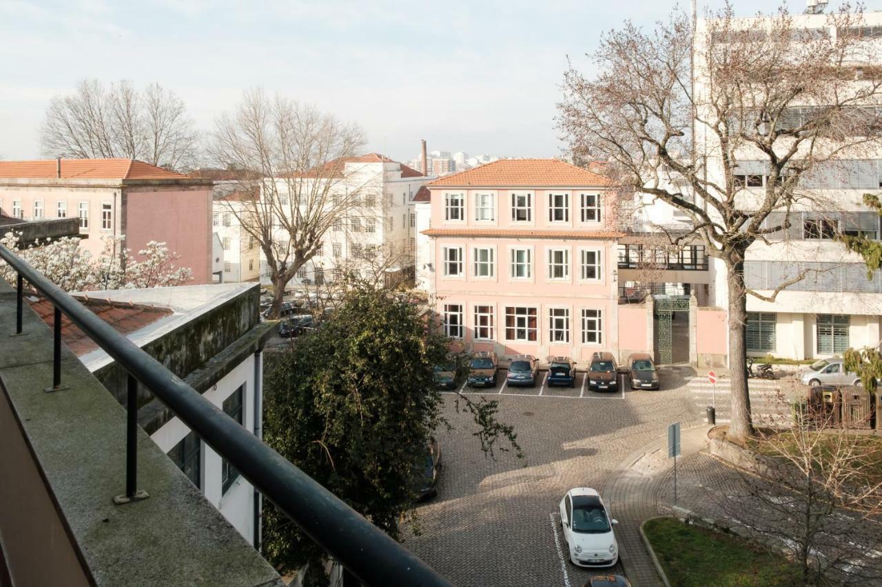 Apartment With Balcony In The Square Porto Kültér fotó