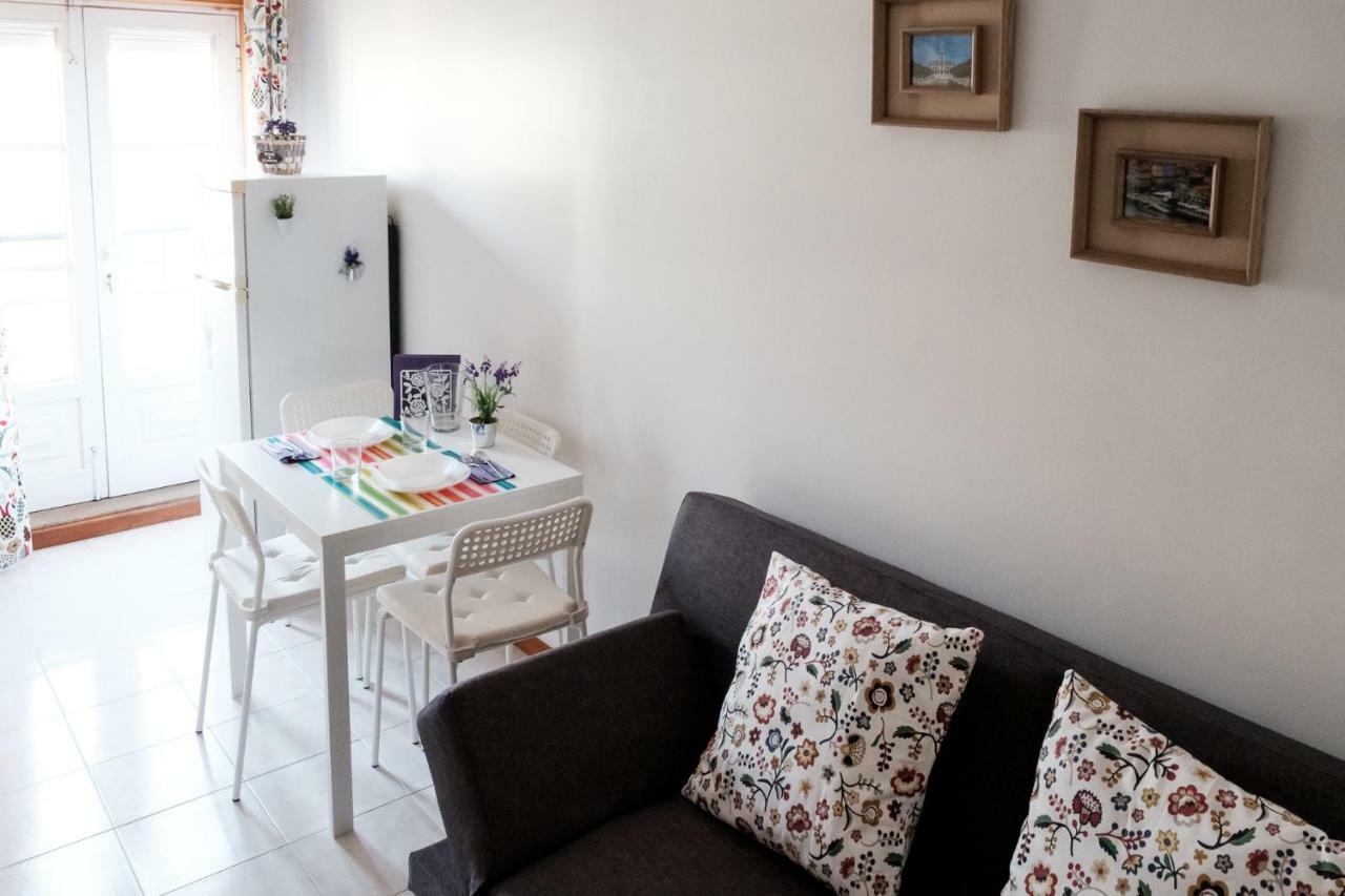 Apartment With Balcony In The Square Porto Kültér fotó
