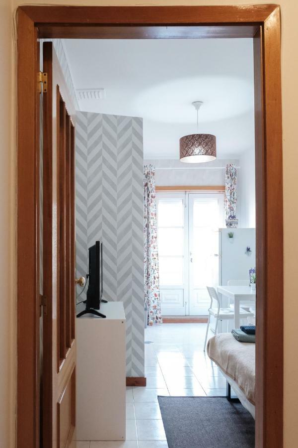 Apartment With Balcony In The Square Porto Kültér fotó